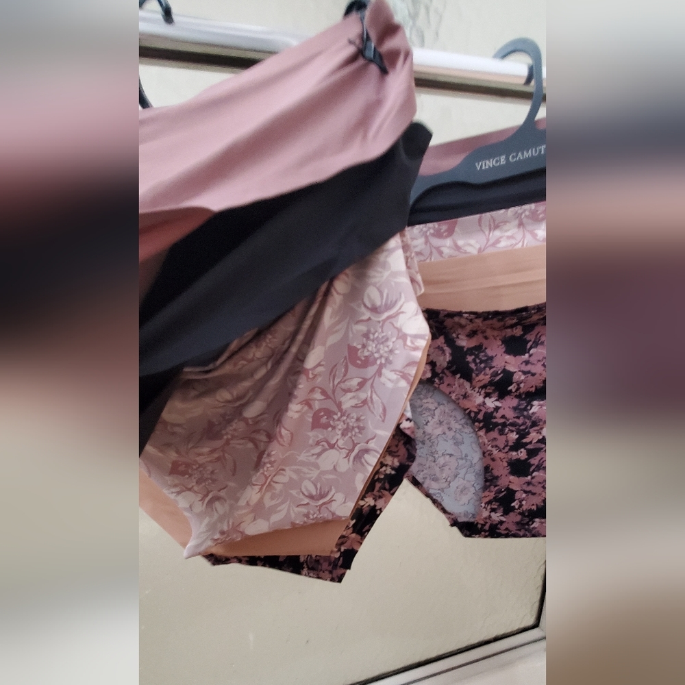 NWT Vince Camuto 5PK Multicolored No Show Bikinis; Sz M & L, $45 Each. - Picture 9 of 11